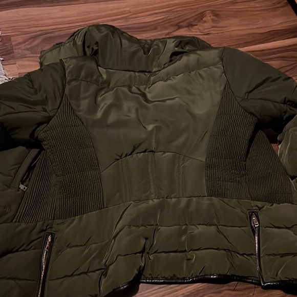 Zara Puffer Jacket - Picture 4 of 5